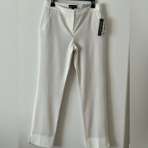 Dana Buchman winter romance straight leg mid rise lined pants in size 6.